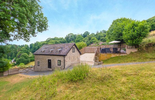Bishops Castle Cottage | Cabin ∙ 2 bedrooms ∙ 4 guests