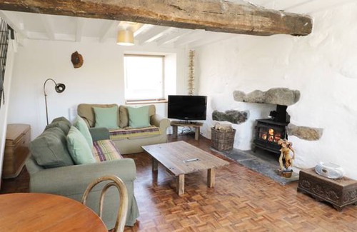 Dyffryn Ardudwy Cottage | Cabin ∙ 2 bedrooms ∙ 4 guests