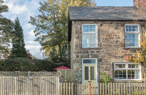 Longframlington Cottage | Cabin ∙ 2 bedrooms ∙ 3 guests