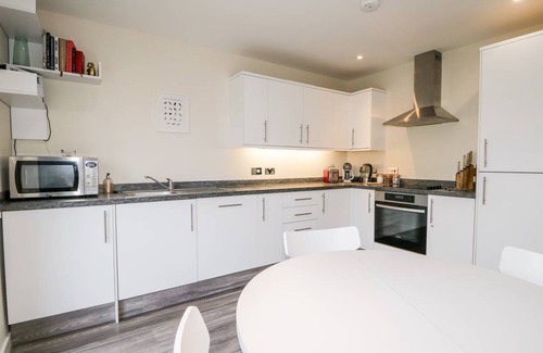Boat of Garten Cottage | Cabin ∙ 2 bedrooms ∙ 4 guests