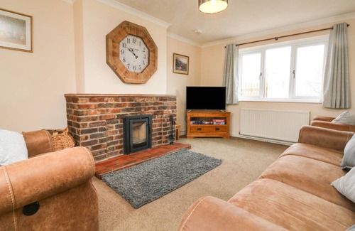 Brayford Cottage | Cabin ∙ 2 bedrooms ∙ 4 guests