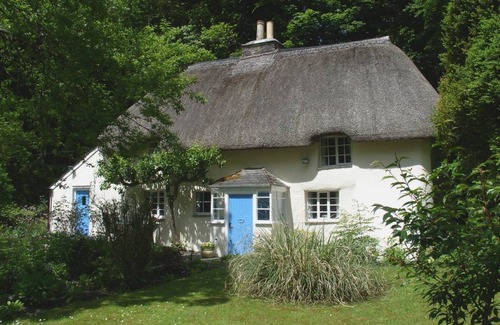 Lewtrenchard Cottage | Cabin ∙ 2 bedrooms ∙ 4 guests