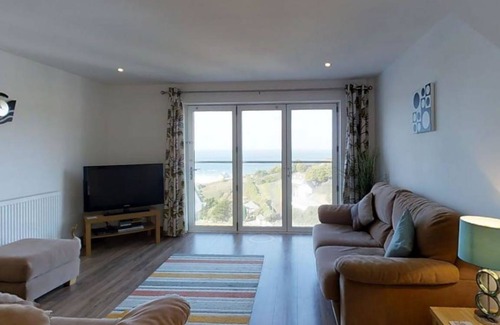 Trenance Cottage | Cabin ∙ 2 bedrooms ∙ 5 guests