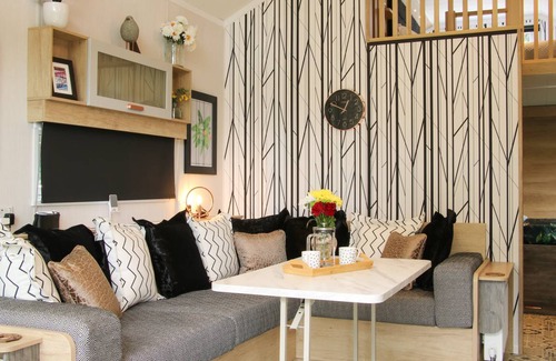 Church Stoke Cottage | Cabin ∙ 2 bedrooms ∙ 4 guests