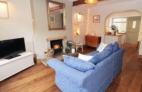 Haworth Cottage | Cabin ∙ 2 bedrooms ∙ 3 guests