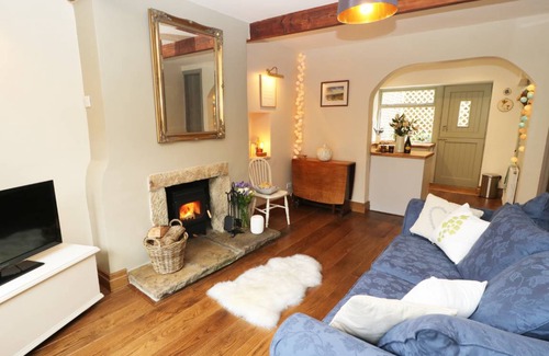 Haworth Cottage | Cabin ∙ 2 bedrooms ∙ 3 guests