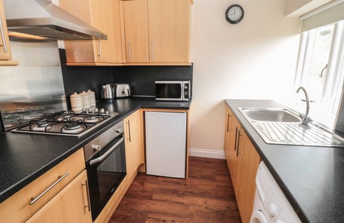 Scarborough Cottage | Cabin ∙ 2 bedrooms ∙ 4 guests