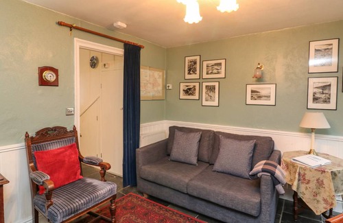 Salcombe Cottage | Cabin ∙ 2 bedrooms ∙ 4 guests