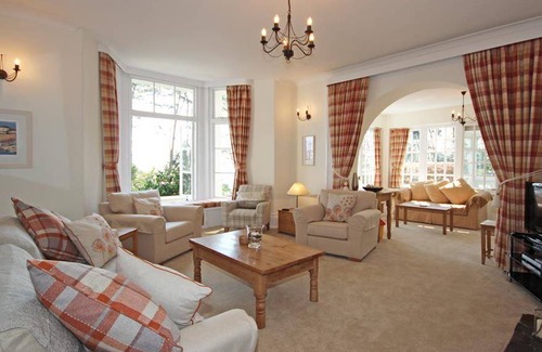 Salcombe Cottage | Cabin ∙ 2 bedrooms ∙ 4 guests