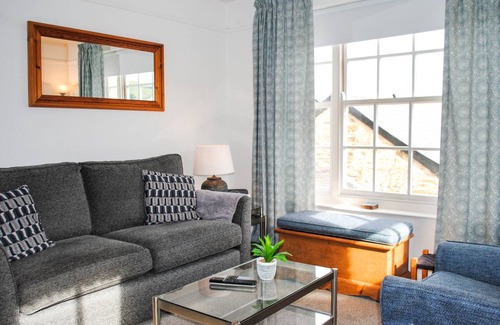 Salcombe Cottage | Cabin ∙ 2 bedrooms ∙ 4 guests