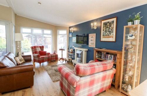 Tunstall Cottage | Cabin ∙ 2 bedrooms ∙ 4 guests