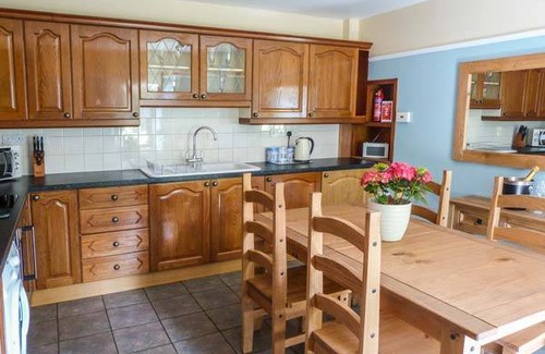 Nairn Cottage | Cabin ∙ 2 bedrooms ∙ 4 guests