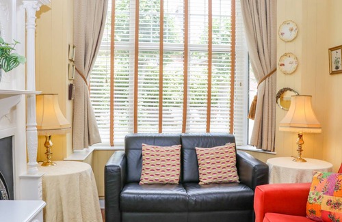 Ninfield Cottage | Cabin ∙ 2 bedrooms ∙ 5 guests
