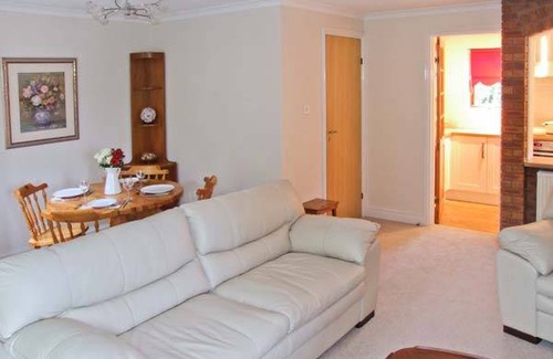 City Centre Cottage | Cabin ∙ 2 bedrooms ∙ 4 guests