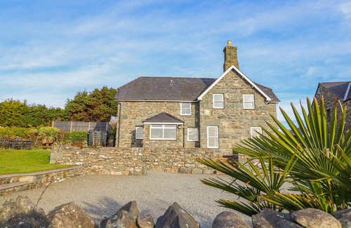 Dyffryn Ardudwy Cottage | Cabin ∙ 3 bedrooms ∙ 6 guests