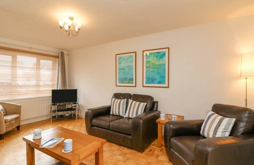 Wyke Regis Cottage | Cabin ∙ 3 bedrooms ∙ 5 guests