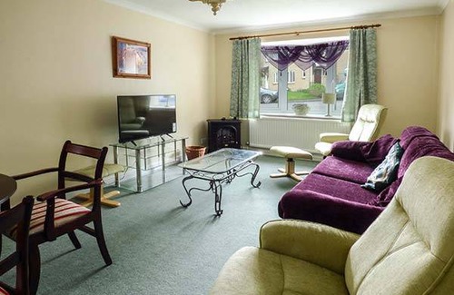 Wells Cottage | Cabin ∙ 3 bedrooms ∙ 5 guests