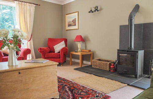 Blair Atholl Cottage | Cabin ∙ 4 bedrooms ∙ 8 guests