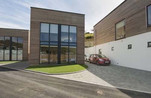 Challaborough Cottage | Cabin ∙ 4 bedrooms ∙ 8 guests