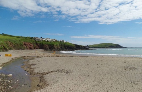 Challaborough Cottage | Cabin ∙ 4 bedrooms ∙ 8 guests