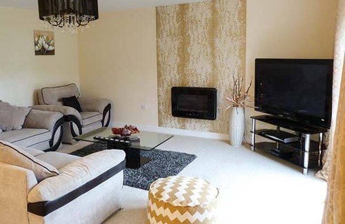 Cowling Cottage | Cabin ∙ 5 bedrooms ∙ 10 guests