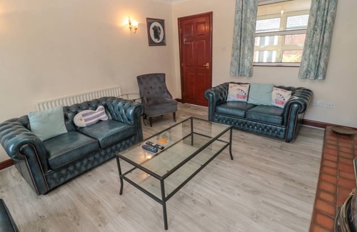 Longhirst Cottage | Cabin ∙ 5 bedrooms ∙ 11 guests