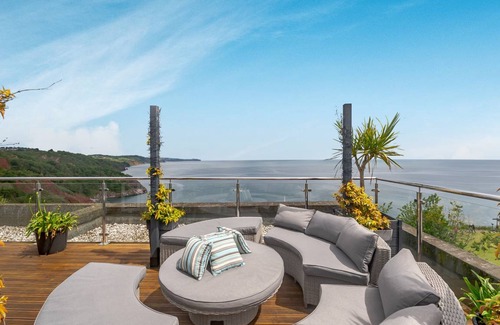Babbacombe Cottage | Cabin ∙ 6 bedrooms ∙ 12 guests