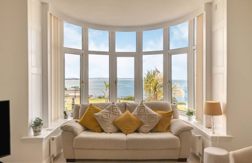 Babbacombe Cottage | Cabin ∙ 6 bedrooms ∙ 12 guests