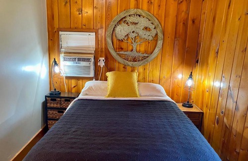 Rapid City Hotel | Cabin 8 at Horse Creek Resort