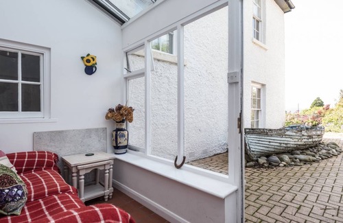 Bishops Castle Cottage | Cabin ∙ 9 bedrooms ∙ 17 guests