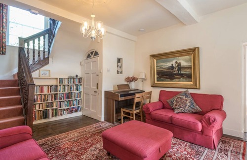 Bishops Castle Cottage | Cabin ∙ 9 bedrooms ∙ 17 guests