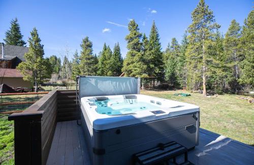Blue River House | Cabin on The Blue an On the River Private Home with a Hot Tub and Views