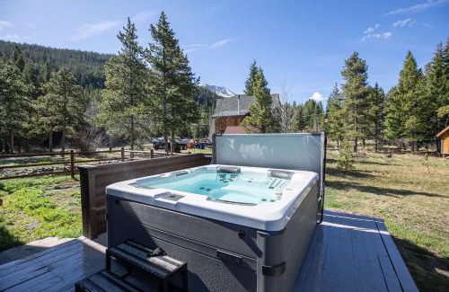 Blue River House | Cabin on The Blue an On the River Private Home with a Hot Tub and Views