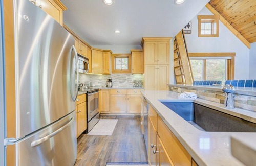 Keystone Cottage | Cabins in the Pines #2 by Summit County Mountain Retreats