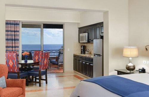 Sunset Beach Resort | Cabo San Lucas Private Beach, Golf and Spa Resort - Stunning View of Ocean