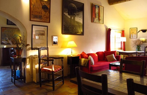 Saintes-Maries-de-la-Mer Hotel | Cacharel