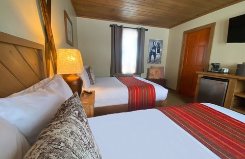 Wilmington Hotel | Cadence Lodge at Whiteface