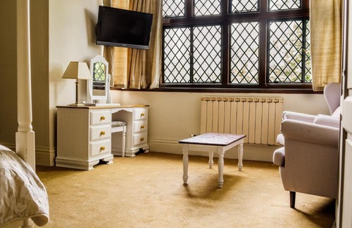 Builth Wells Hotel | Caer Beris Manor House B&B
