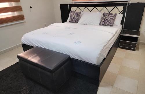 Ikeja Hotel | Caesar's Hotel & Apartment Room 6