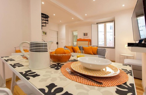 Misericordia Apartment | CAIS SODRÉ DUPLEX by HOMING