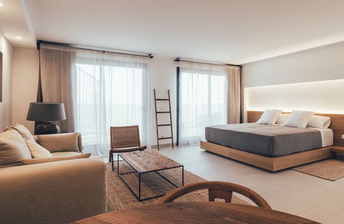 Coveta Fuma Hotel | Cala Lanuza Suites