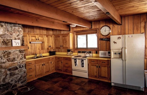 Island Park Cabin | Caldera Cabin - 15 Minutes From West Yellowstone