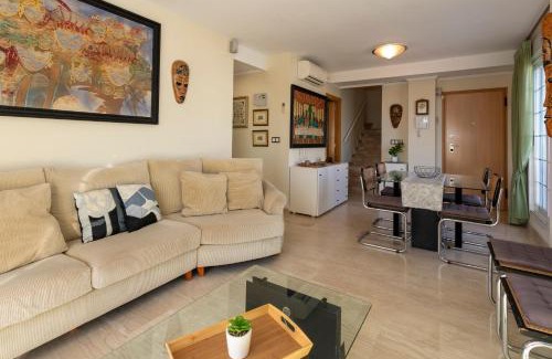 Molinell Apartment | Caleta, ático, 3 dormitorios frente al mar, by Bookindenia
