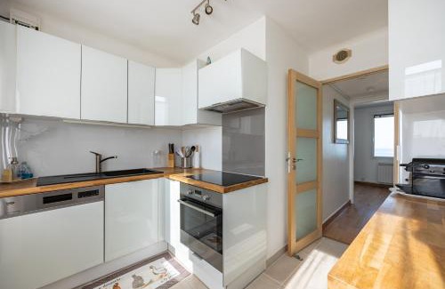 Luc-sur-Mer Apartment | Callisto
