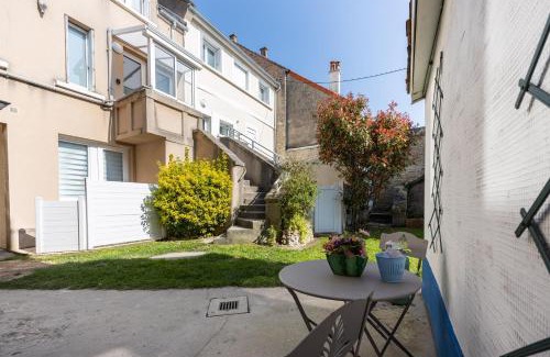 Luc-sur-Mer Apartment | Callisto