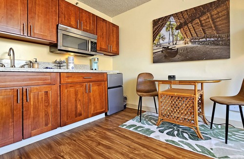 Waikiki Apartment | Calm, Quiet, New, & Clean Waikiki Queen Bed Studio - WAIKIKI GRAND HOTEL® 804