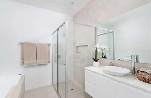 Shoal Bay Villa | CALM @ Shoal Bay - Gorgeous brand new, modern home