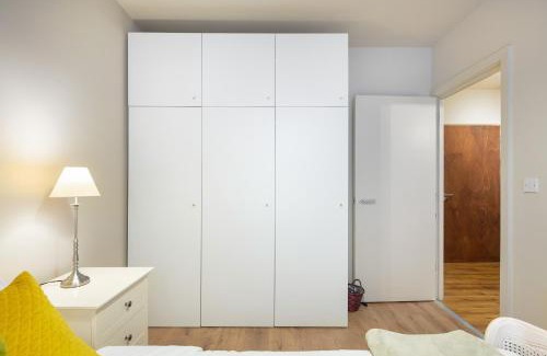 Spitalfields Apartment | Calvin Street converted warehouse