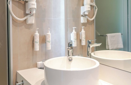 Faliraki Hotel | Calypso Beach Hotel