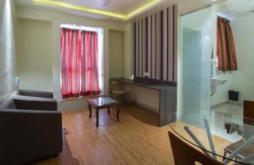 Viman Nagar Hotel | Calypso Suites